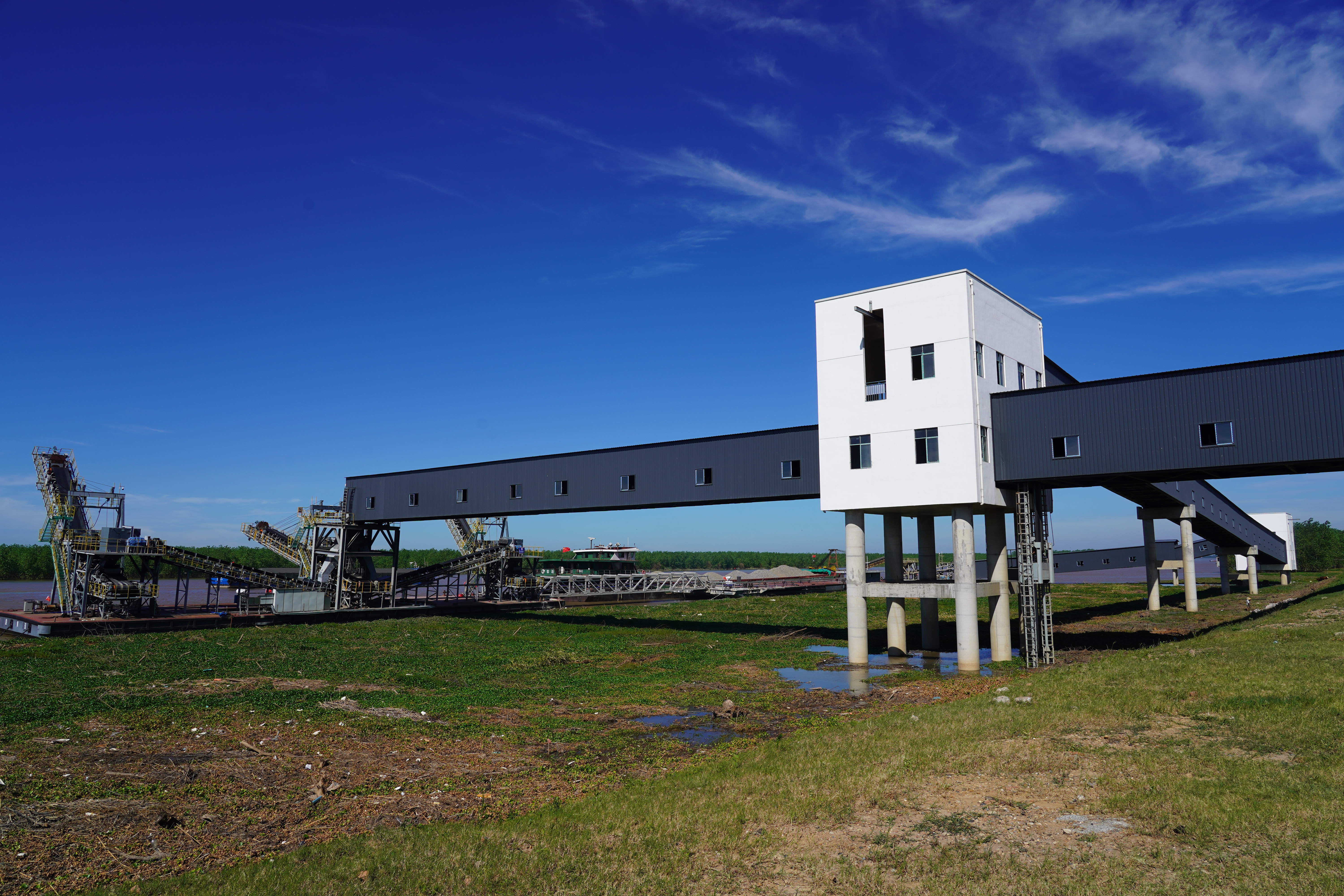 湖南發(fā)展沅江砂石集散中心建設項目順利通過竣工驗收